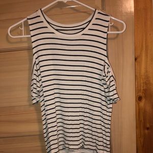Off shoulder stripe summer shirt